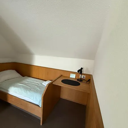 Wirtshaus zur Heimlichen Liebe-3