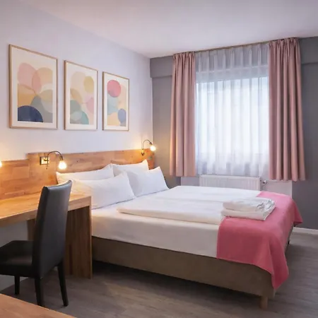Luna Inn Stuttgart City-2