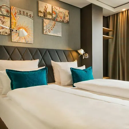 Motel One München-Westend-3