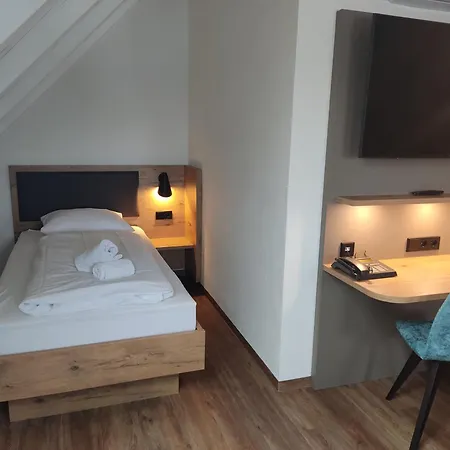 Hotel Waldhorn-2