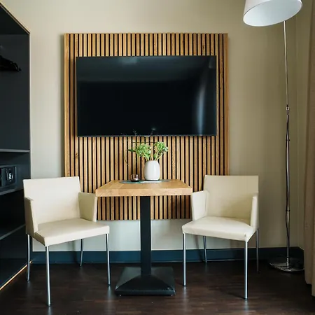 The Green Rostock Apartment Hotel-3