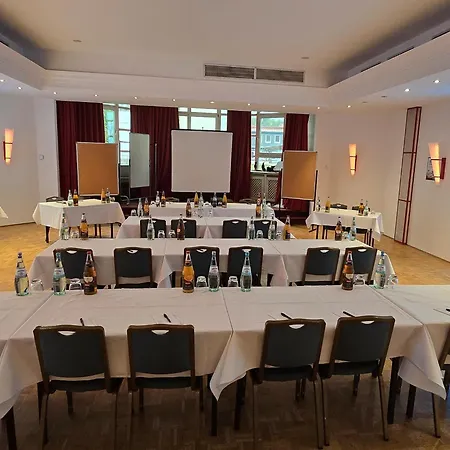 Hotel Goldene Traube-2