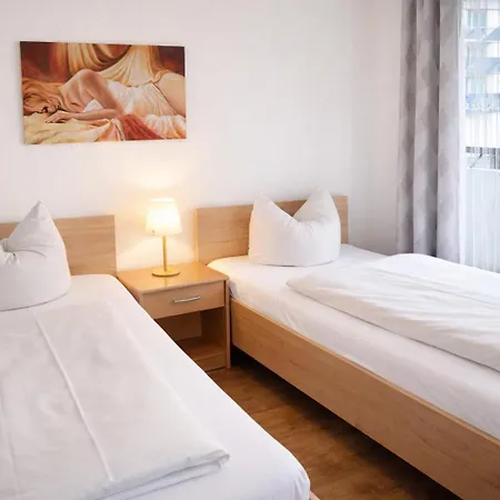 Hotel Discovery-3