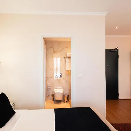 Best Western Plus Embassy Hotel-2
