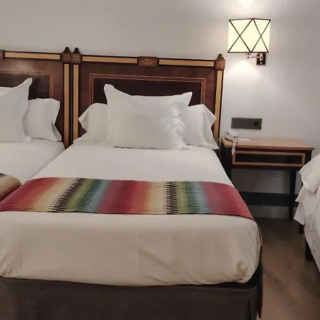 Hotel Don Curro-3