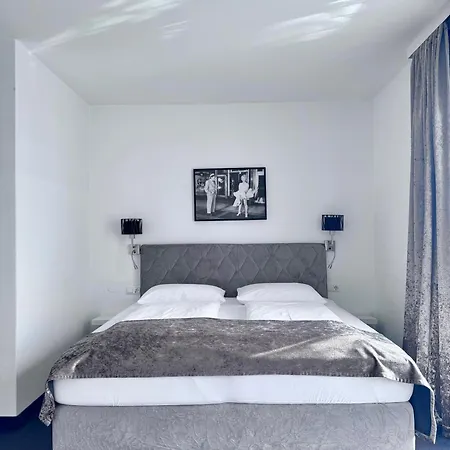 Hotel Oase-3