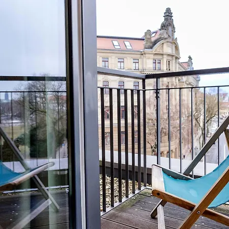 Motel One Dresden - Palaisplatz-3