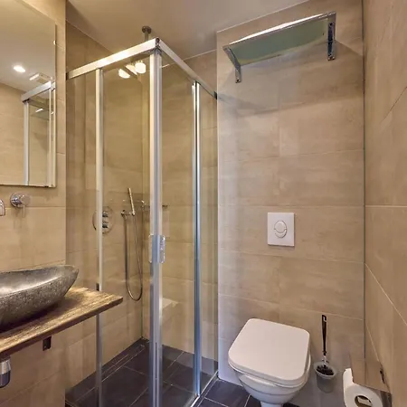 Quentin Museum Square Hotel-2