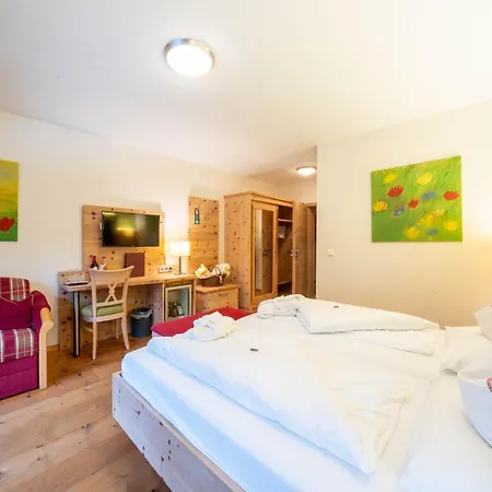 Hotel Neuhäusl Superior-3
