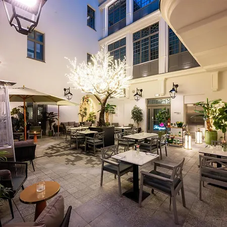 Hotel Saski Krakow Curio Collection By Hilton-2