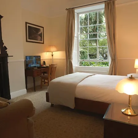 Harveys Guest House-3