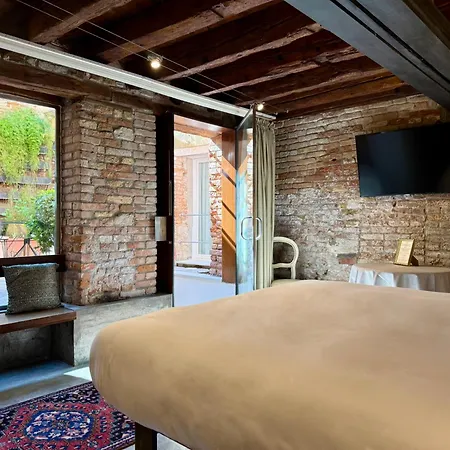 Avogaria 5 Rooms-2