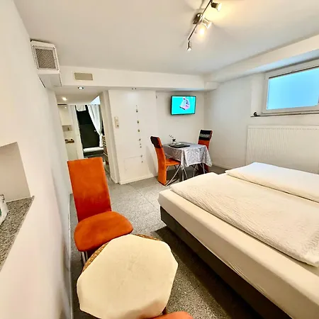 Gästehaus Sommertal, eigener Parkplatz, 800m zum Bodensee, 300m zur Altstadt-2