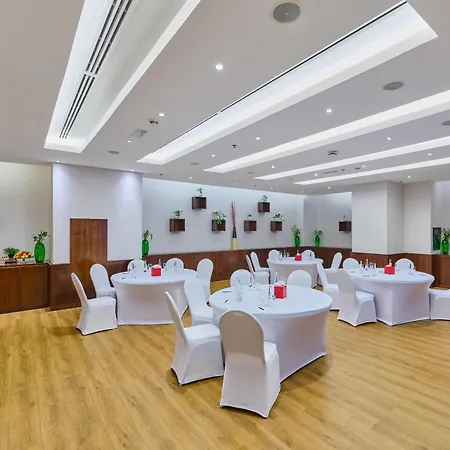 Ramada Hotel, Suites And Apartments By Wyndham Dubai Jbr-3
