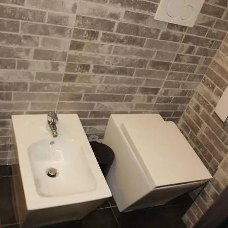 Candia Rooms-2