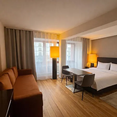 Hotel Adele am Alex-3