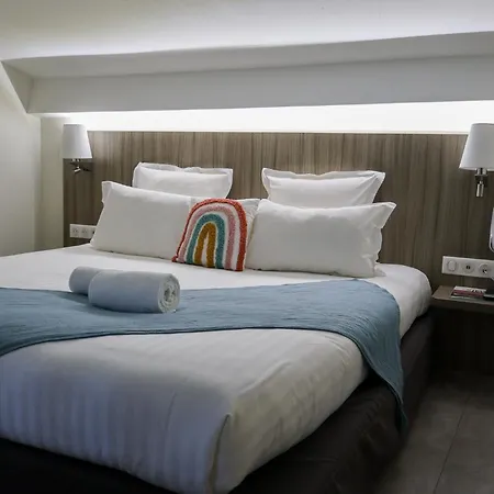 Le Phenix Hotel-3
