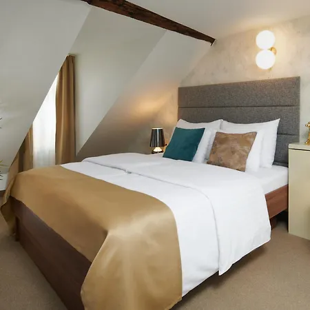 Golden Angel Suites By Adrez-2