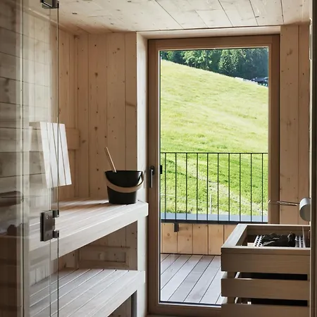 Holzhackerin - the charming Haus am Berg-2