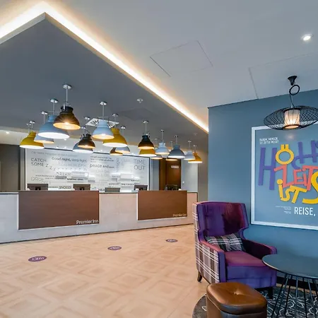 Premier Inn Stuttgart City Europaviertel-2