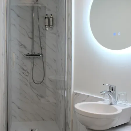 Best Western Hotel Le Montparnasse-3