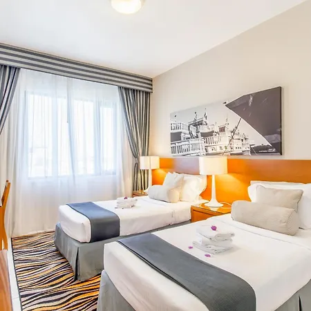 Golden Sands Hotel Apartments-3
