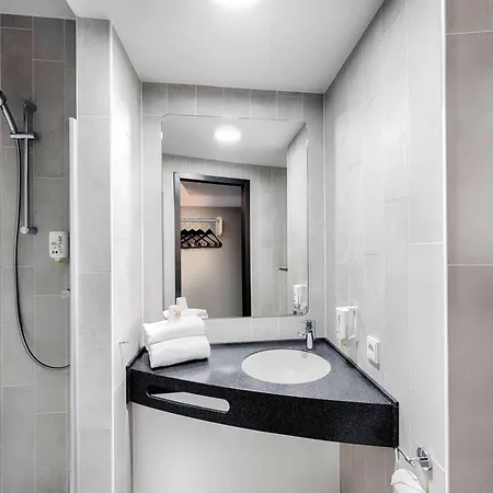 B&B Hotel Düsseldorf-Hbf-3