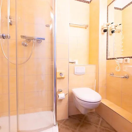 Hotel Germania-3