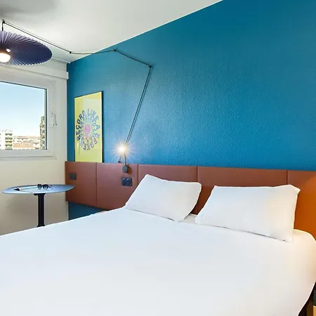 ibis Marseille Timone-2