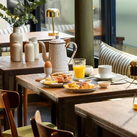 COQ Hotel Paris-3