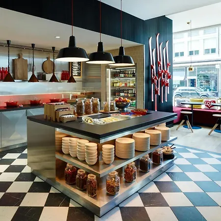 citizenM Zürich-3