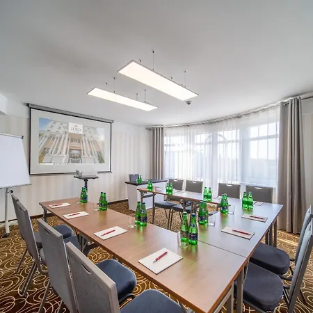Hotel Lord - Warsaw Airport-2