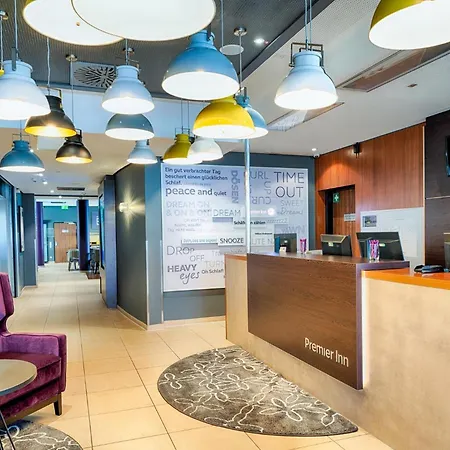 AZIMUT Hotel Frankfurt-2