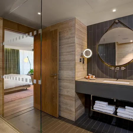 Hilton London Bankside-3