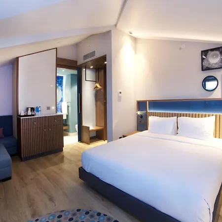 Hampton By Hilton Istanbul Old City-2