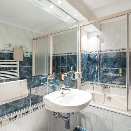 Laperle Apartments & Spa Access At Alpen Resort-3
