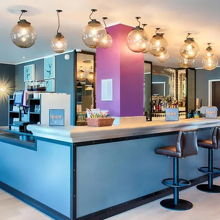 Premier Inn Lübeck City Stadtgraben-2