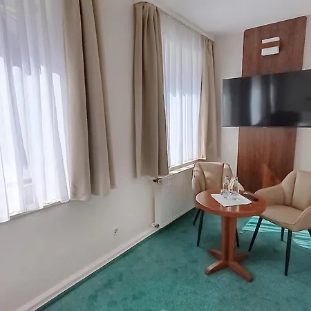 REGIOHOTEL Bunte Stadt-2