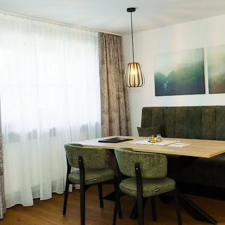 Helmerhof-2