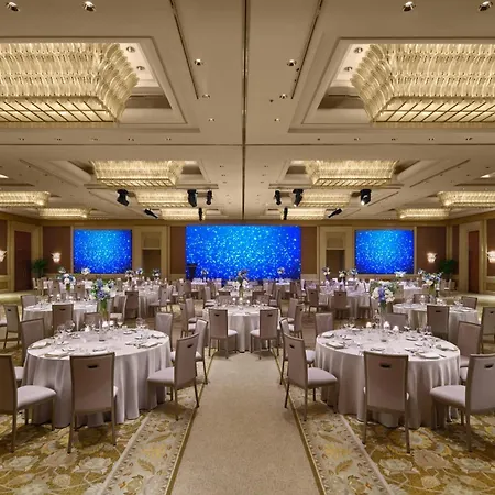 Conrad Singapore Marina Bay-3