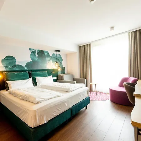DORMERO Hotel Freiburg-2