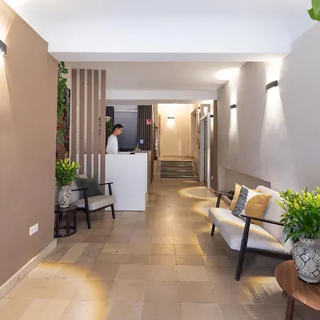 Smart Stay Hotel Station-2
