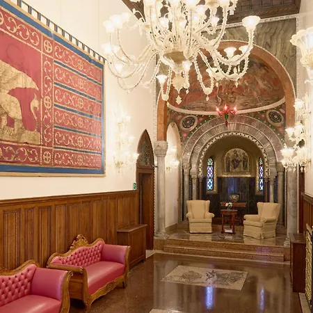 Hotel Palazzo Stern-3
