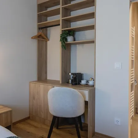 Casa Plus - Rooms & Apartments-2