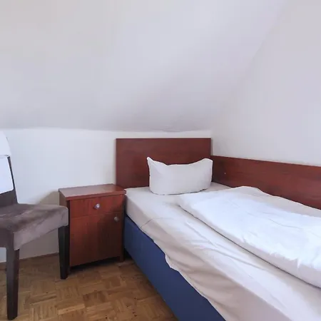 Hotel Starkenburger Hof-2