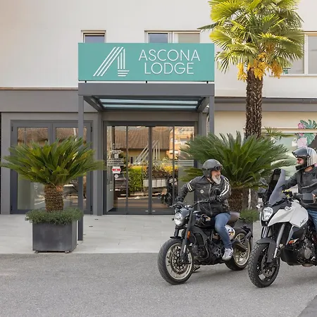 Ascona Lodge, Pool & Garden Retreat-2