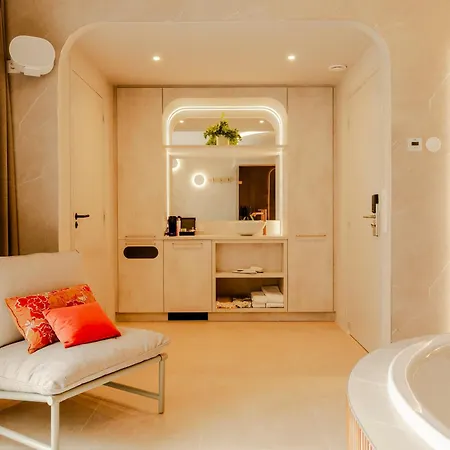 Boutique Hotel Charley'S-2