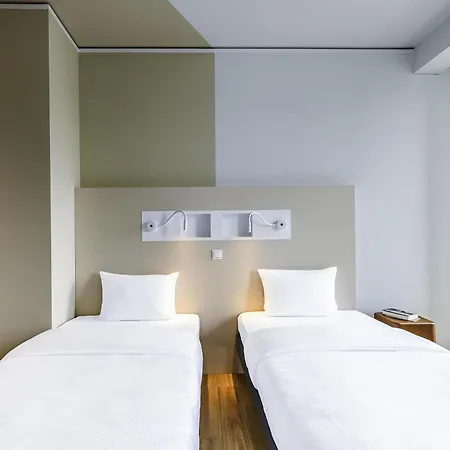 Ibis Budget Bremen City Center-3
