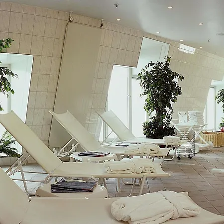 Mercure Hotel Berlin Tempelhof-3