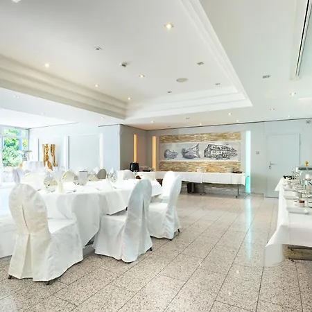 Select Hotel Elisenhof Mönchengladbach-3